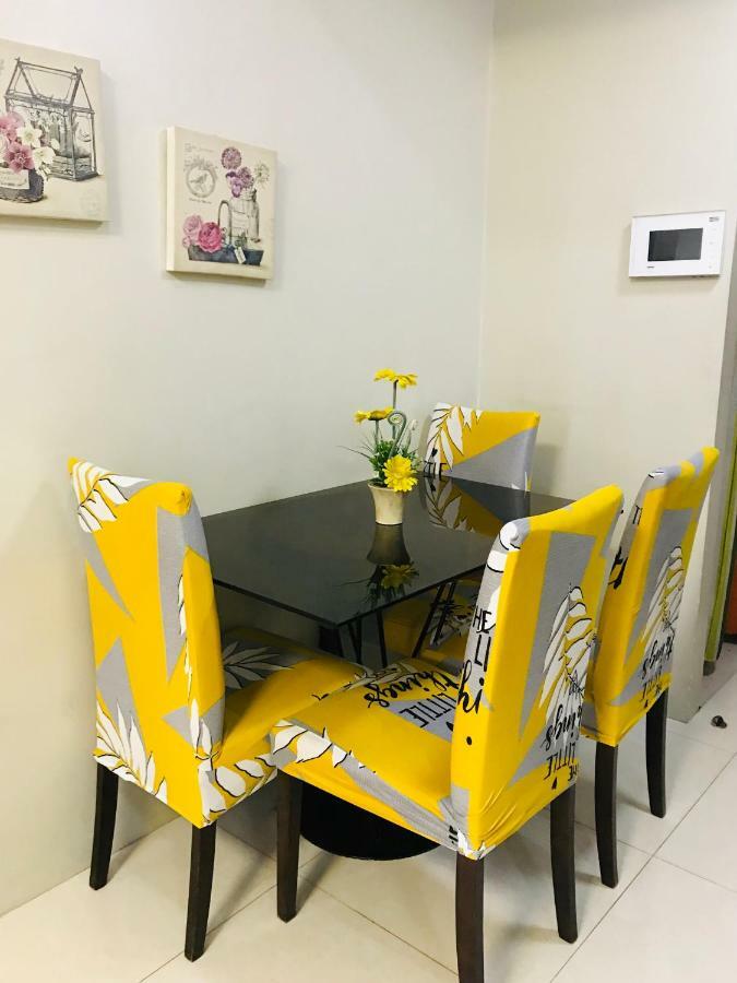 One Palm Tree Villas Across Naia-T3 마닐라 외부 사진