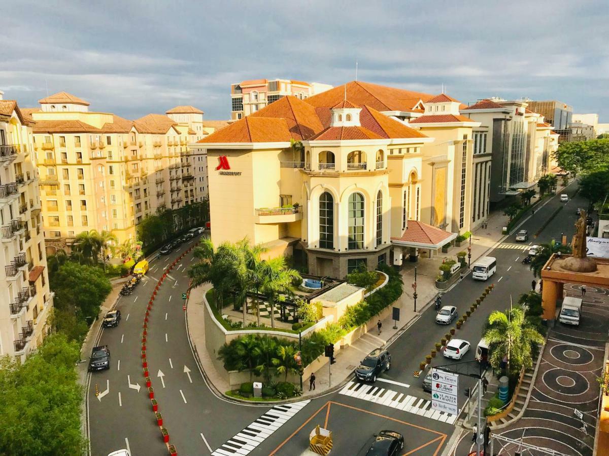 One Palm Tree Villas Across Naia-T3 마닐라 외부 사진