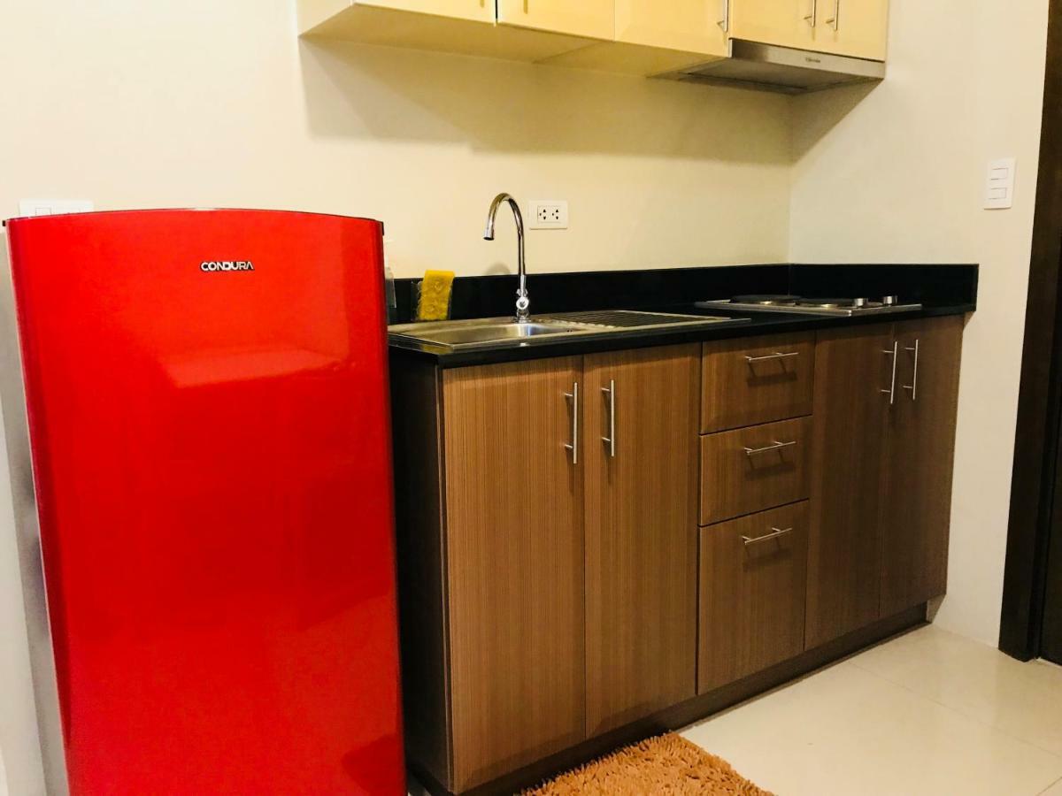 One Palm Tree Villas Across Naia-T3 마닐라 외부 사진